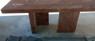 Mesa de granito roja y negra