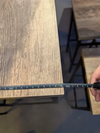 Mesa alta y 4 taburetes madera y metal