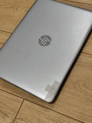 Portátil HP i5, SSD 240GB, 8GB ram