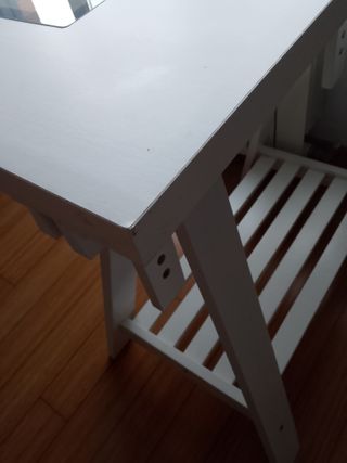 Mesa de dibujo de madera y cristal