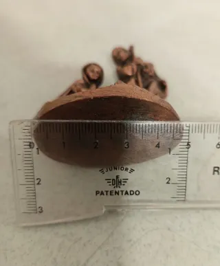 Figura belén bronce