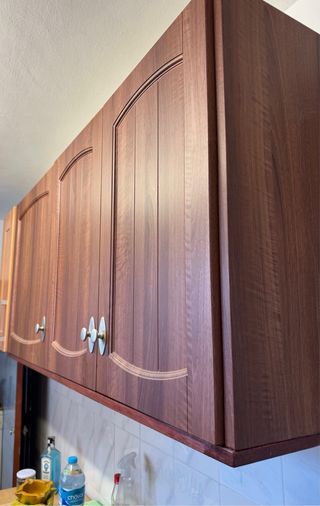 Armarios de cocina y puertas de madera c/modulo 50