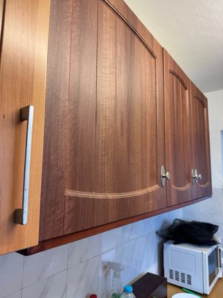 Armarios de cocina y puertas de madera c/modulo 50