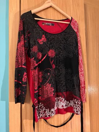 Camiseta Desigual Talla L para mujer