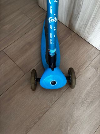 Patinete Globber 3 Ruedas Azul Brillante