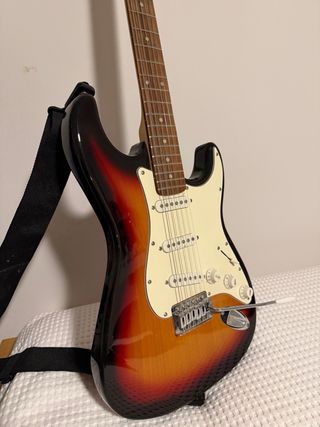 Guitarra Eléctrica Stagg