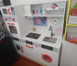 Cocina infantil de juguete