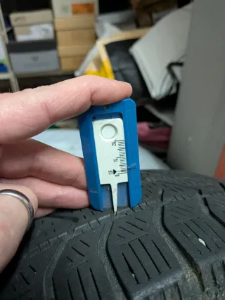 Juegos ruedas Invierno Volkswagen 165/70 R14