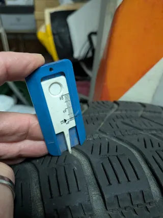 Juegos ruedas Invierno Volkswagen 165/70 R14