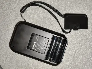 Radio XHDATA D-220 negra