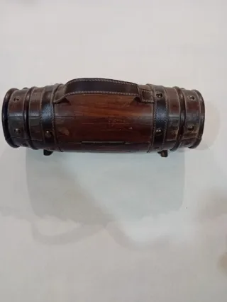 Porta oggetti/bottiglie in legno e cuoio