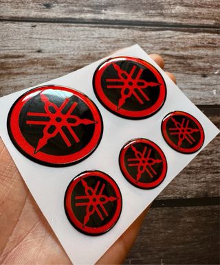 5 EMBLEMAS YAMAHA DEPOSITO CARENADO MOTO RECAMBIO