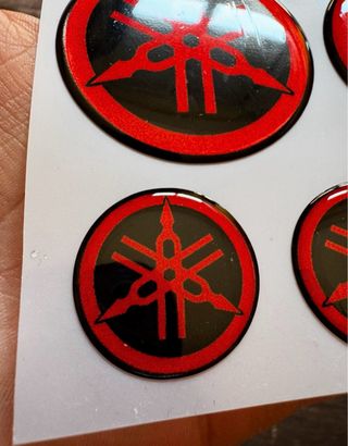 5 EMBLEMAS YAMAHA DEPOSITO CARENADO MOTO RECAMBIO