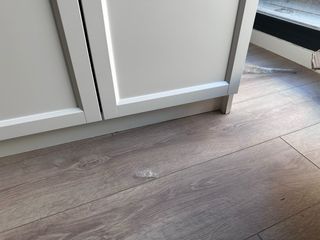 Armario blanco 2 puertas con cristal