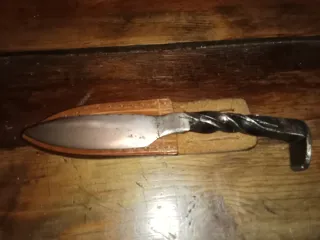 Cuchillo forjado clavo ferrocarril
