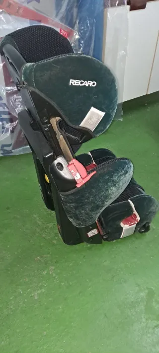 Silla de coche negra