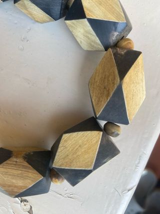 Collana vintage geometrica beige e nera