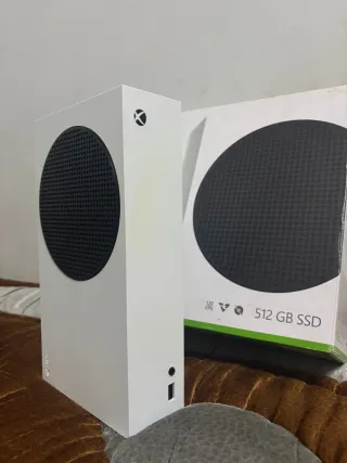 Xbox Series S 512 GB en muy buen estado