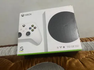 Xbox Series S 512 GB en muy buen estado
