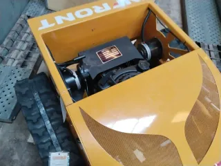 Cortacésped a control remoto