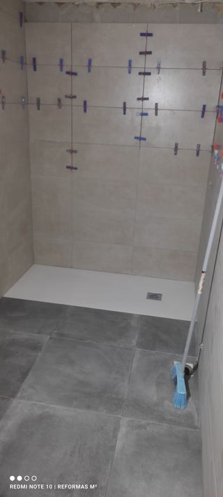 Servicios de Alicatados y Fontanería