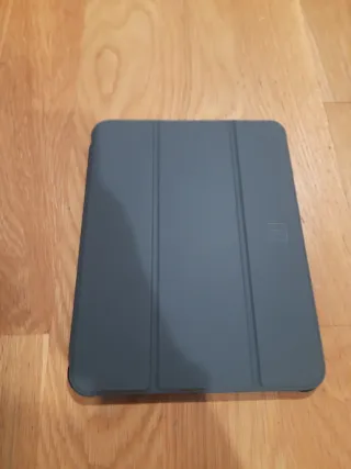 Funda Tucano Satin Folio iPad 10ª Gen Gris