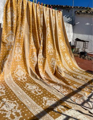 Tela antigua seda dorada adamascada cortinas