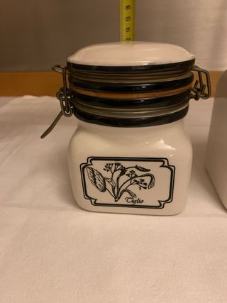 Coppia barattoli ceramica con decoro