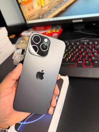 iPhone 16 Pro Max Gris/Plata