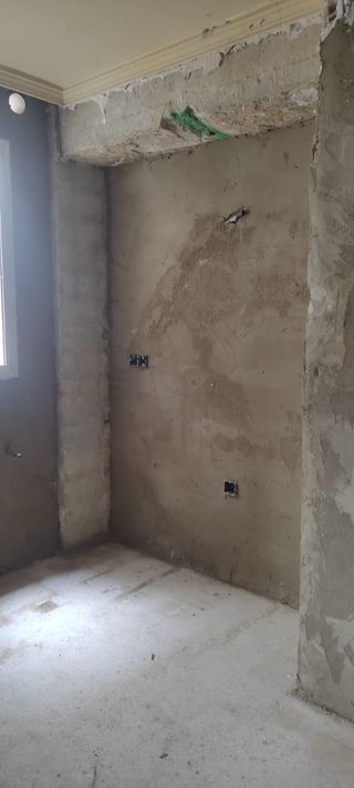 SE OFRECE MANITAS DEL HOGAR-fontanería y pintura**