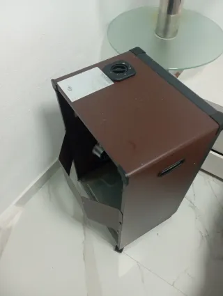 Estufa a gas negra y marrón