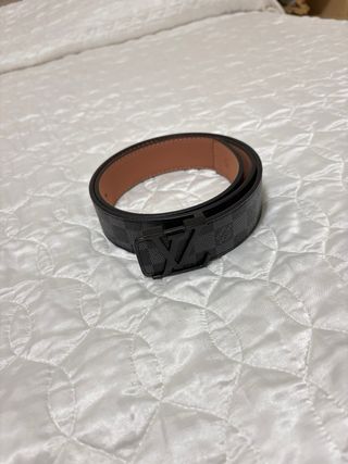 Louis Vuitton sacchetto e scatola arancioni