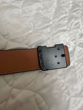 Louis Vuitton sacchetto e scatola arancioni