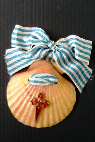 Antiguo emblema de peregrinación a Compostela