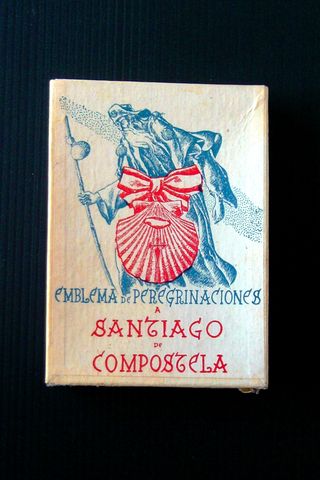 Antiguo emblema de peregrinación a Compostela