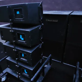 REBAJADO. Line array equipo de sonido BLACK SOUND