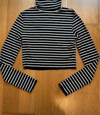 Jersey de cuello alto a rayas