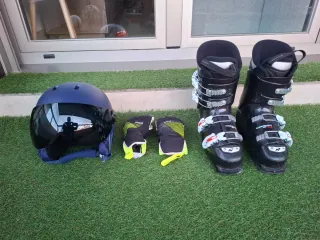 Pack Esquí Casco, Guantes y Botas