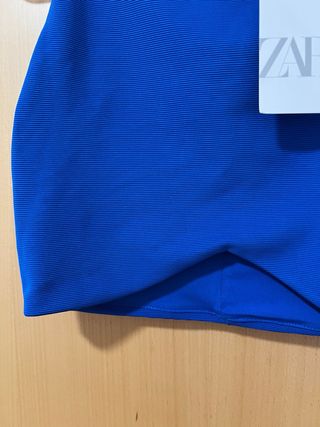 Top azul Zara