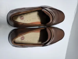 Zapatos de vestir marrones para hombre