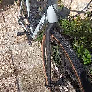 Bicicleta Gravel Triban RC120 gravel