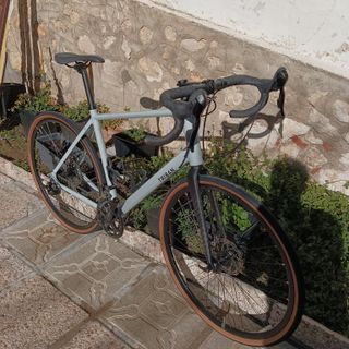 Bicicleta Gravel Triban RC120 gravel