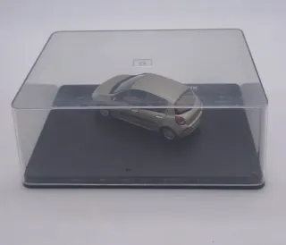 RENAULT CLIO 2005 1:43 BU SOLIDO