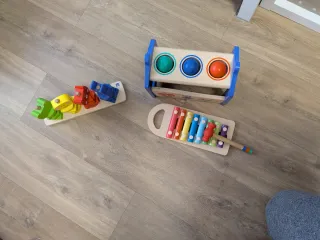 Juguetes madera 0-3 años: Xilófono, encajables