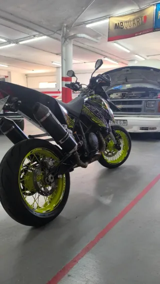 KTM 690 SM Supermotard4600