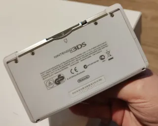 Nintendo 3DS Blanca + 3 Juegos + Cargador