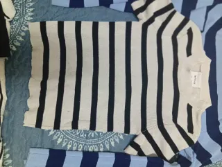 2 Tops Bershka XS.precio las dos.