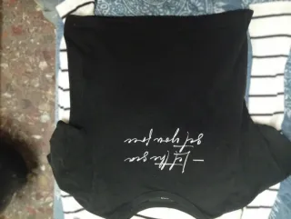 2 Tops Bershka XS.precio las dos.