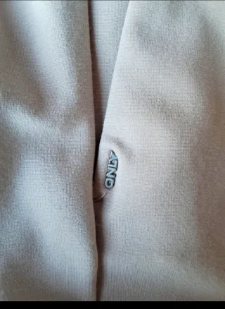 Pantalón beige Only