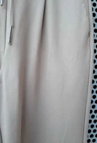 Pantalón beige Only